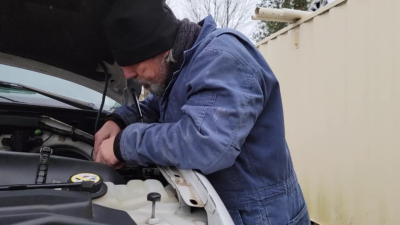GIVING OUR 2001 F-150 A TUNE UP
