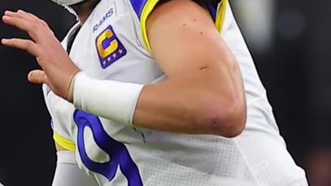 Photographer falls and fractures spine at Rams Super Bowl celebration