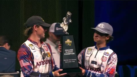 Bassmaster Classic Weight in day 2 Auburn College Series