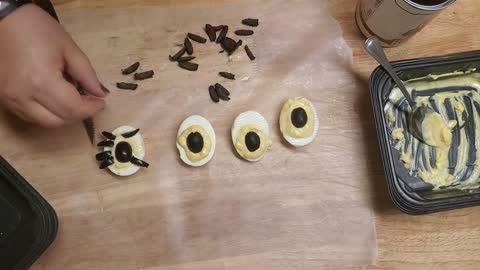 Spooky spider eggs
