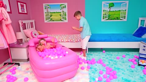 Diana Barbie and Roma Ken Pink vs Blue Challenge