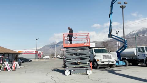 Scissor Lift 2012 Skyjack SJlll4632 32' Platform Electric Aerial Lift Scissorlift $12,000