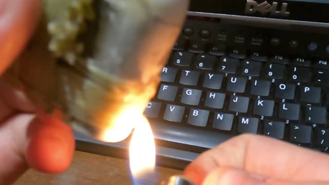 burning rubber bands off of airpods