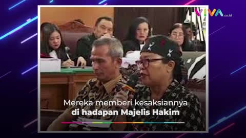 Kamaruddin Sawer Segepok Uang Sambil Joget Bareng Keluarga Brigadir J