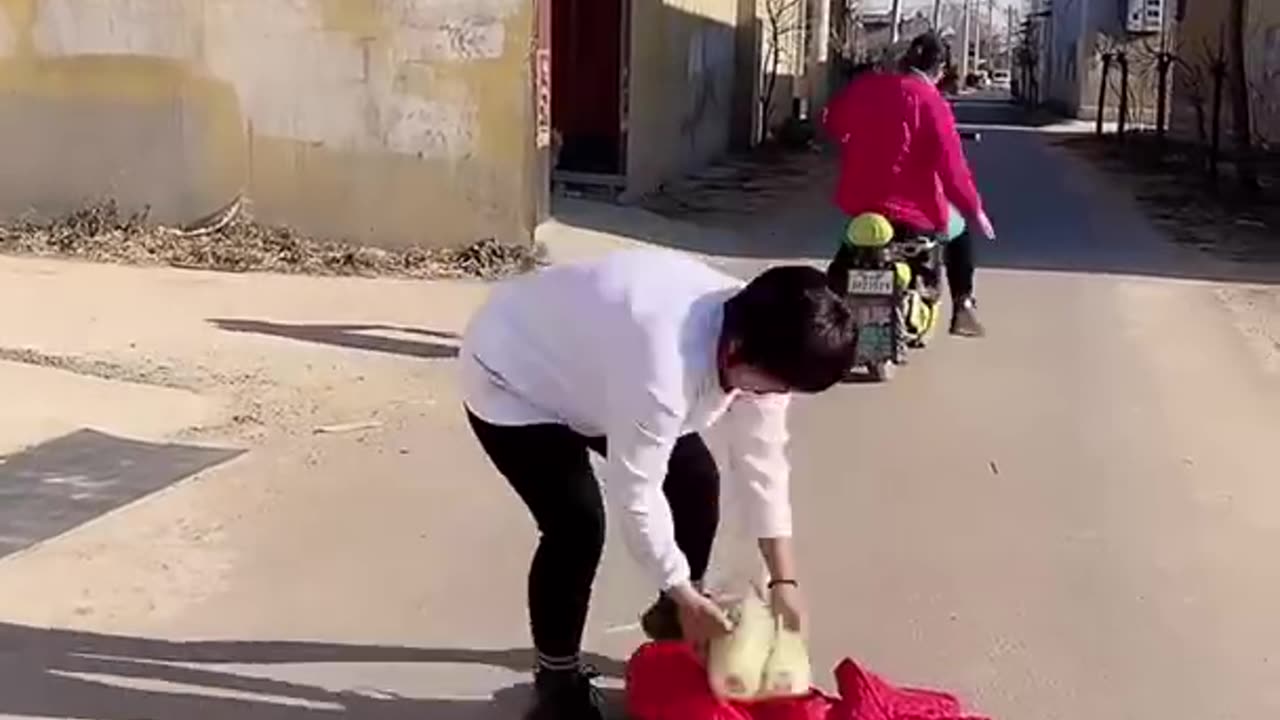 Funny Chinese Duo