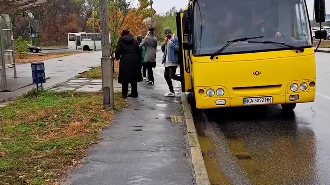 A driver taught rude passengers a lesson