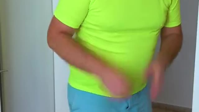 Do you think he is happy with such a split- #shorts Tiktok by Tiktoriki