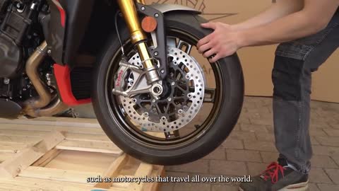 UNBOXING: MV Agusta Brutale 1000 Nurburgring