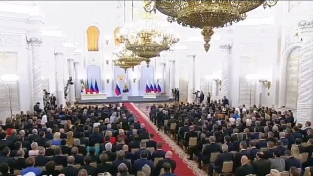 Putin signed treaties of regions' accession