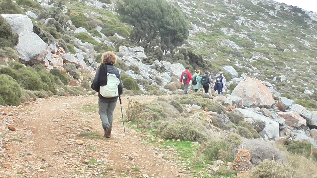 Ορειβασία στο Οροπέδιο Λασιθίου.