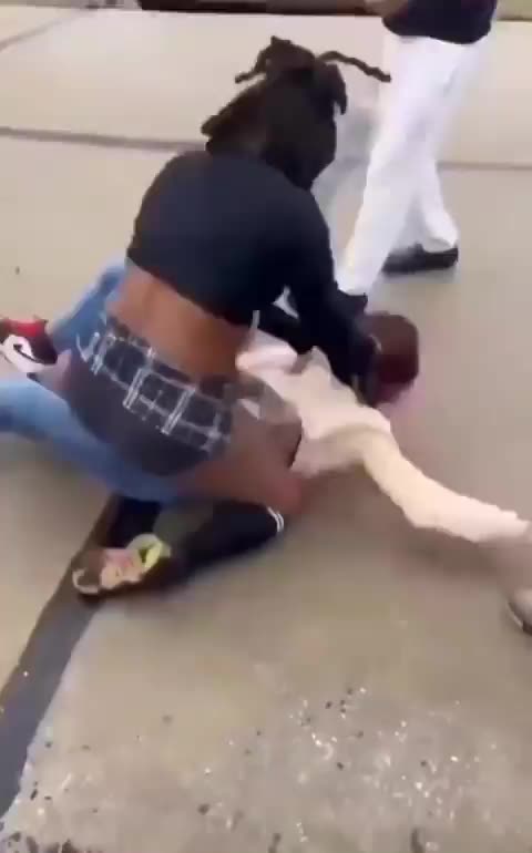 Pelea entre dos menores