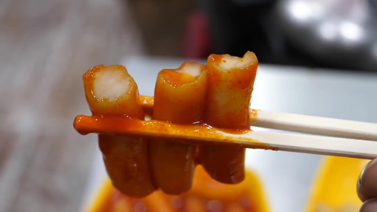 KOREAN FOOD spicy rice cake Tteokbokki _ korean JWE2WW food