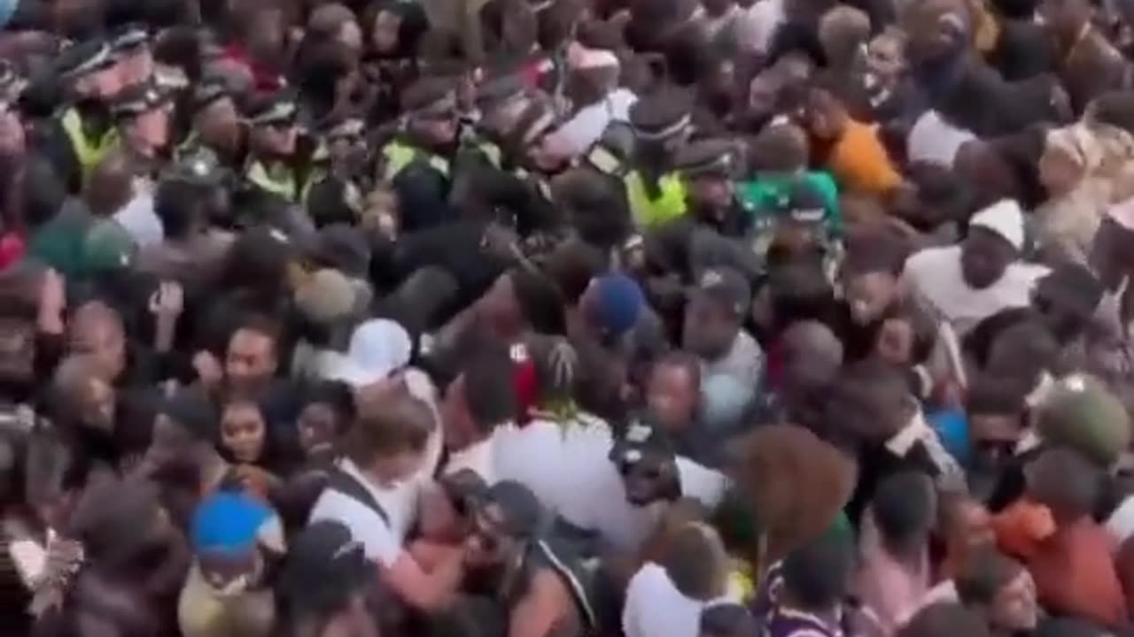 HOLY SCHNIKE!!! A Massive Crowd Of African Immigrants Swarms Into London!!!