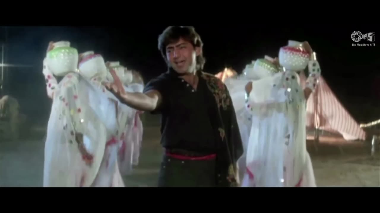 Tujhe Na Dekhu To Chain Mujhe Aata Nahi Hai - Rang-(HDvideo9)
