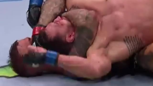 DUSTIN POIRIER SUBMITS MICHAEL CHANDLER