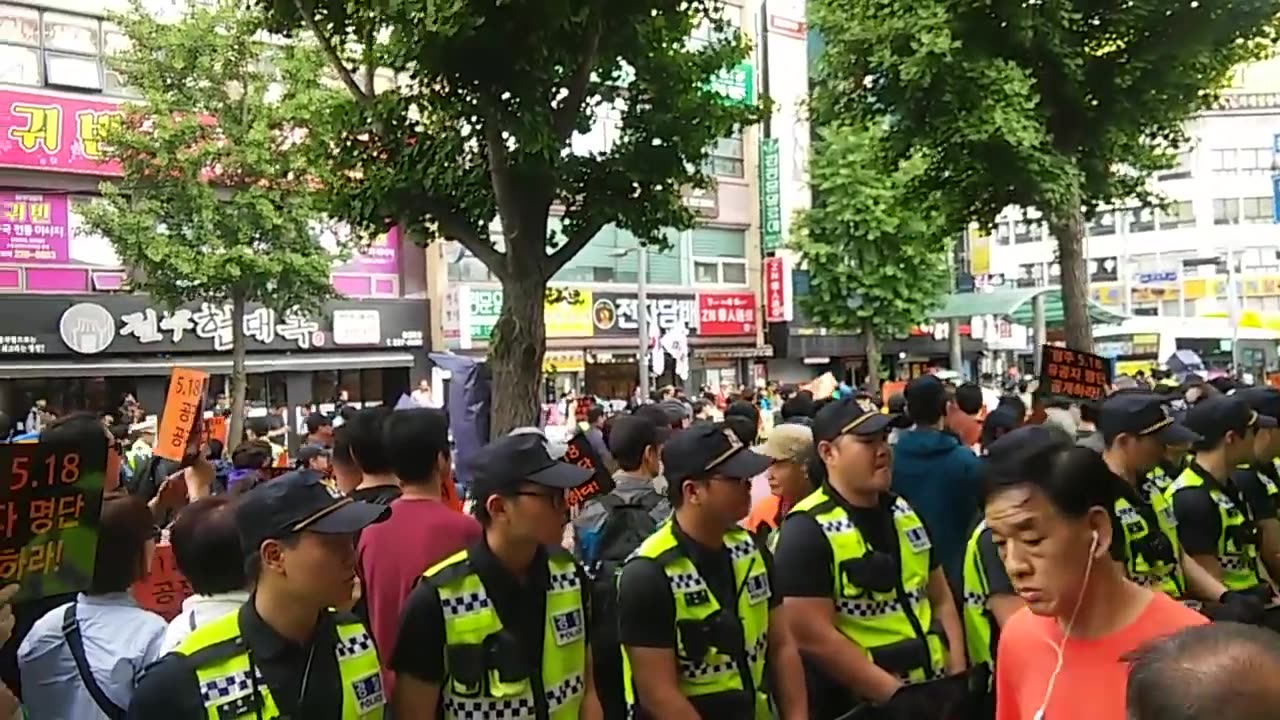 20190526_V3_S02(O5djnrg5N0o)우리는 영원히 광주를 기억할 것입니다!