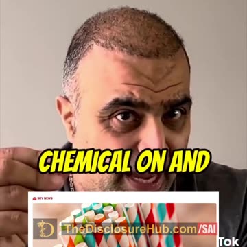 WTF..!?!?!? PAPER STRAWS ARE TOXIC & STUPID..!!!