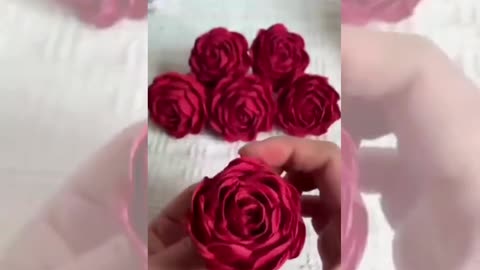 Master Class: Roses (Flowers) from Crepe Paper