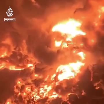 A huge #fire has broken out in #Guinea’s capital #Conakry after an explosion at a fuel depot.