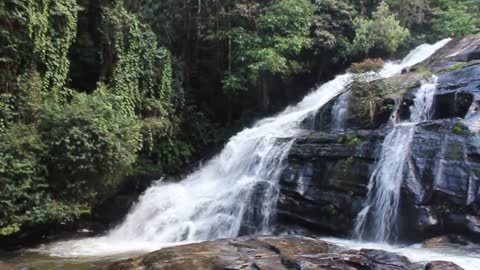 wonderfull small waterfall