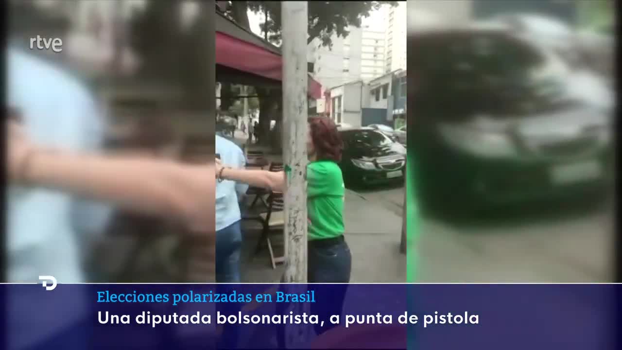 Helicópteros com políticos cai em Minas Gerais