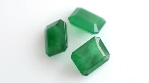 Natural Loose Emerald Stones by Chordia Jewels