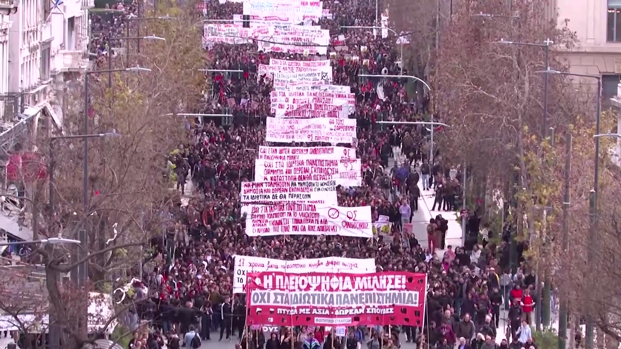 Greek students protest against education bill