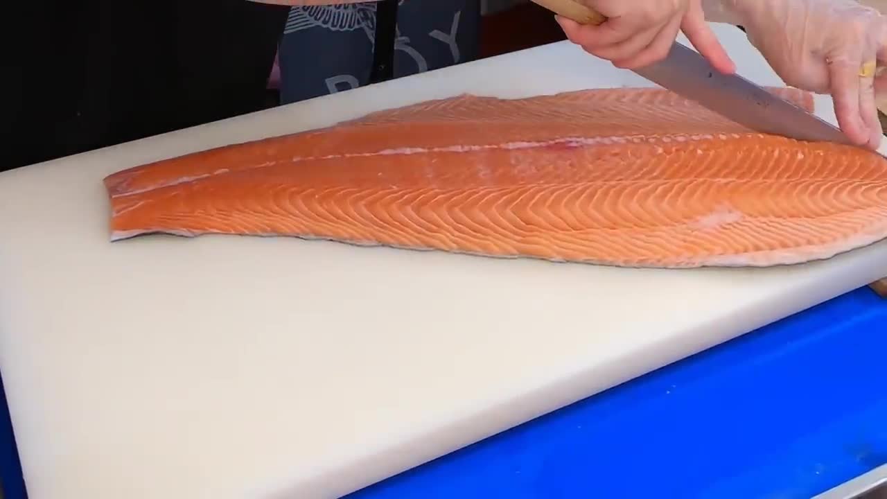 How To Fillet a Whole Salmon | Sashimi & Sushi -Taiwanese street food