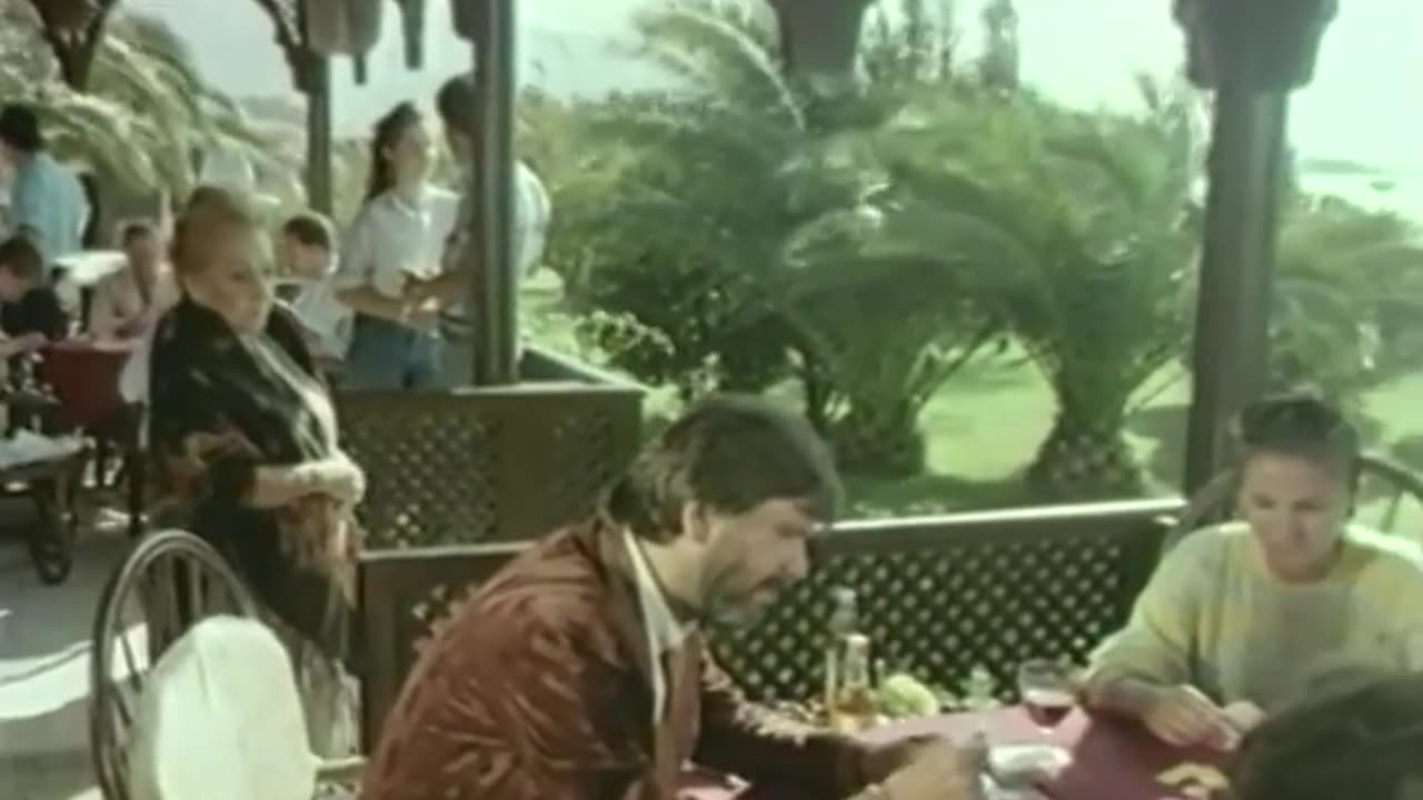 ANNEM BIRAKMAM SENİ - Türk Filmi