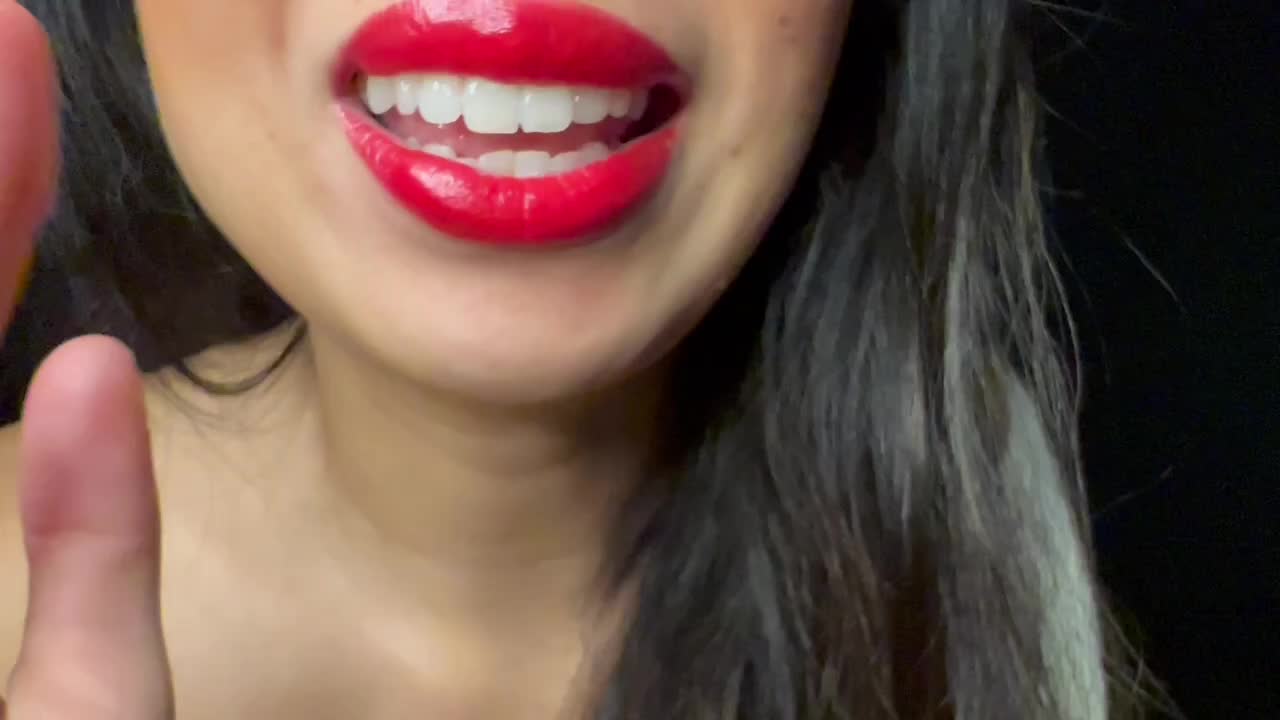 ASMR LICKING LENS | LET ME CLEAN YOUR BRAIN FROM STRESS AND NEGATIVITY | adding lipstick