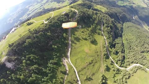 Extreme Freestyle Paragliding Tricks with Marvin Ogger