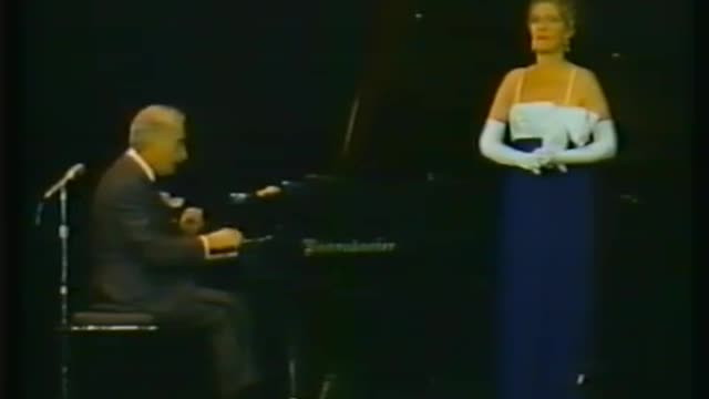 Opera singing. Piano. Loud voice. Funny video