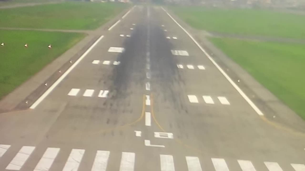 Airplane landing