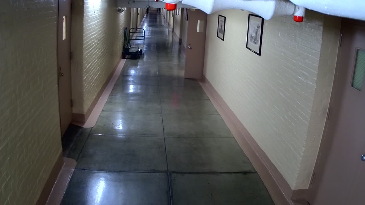 0059USCHBAHT43Hallway_2021-01-05_23h00min02s470ms.mp4