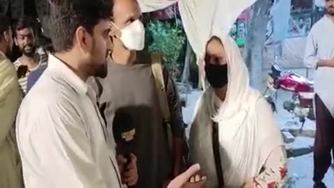 Imran khan ke ghar ke ander is waqat kya mahool hai | Public News
