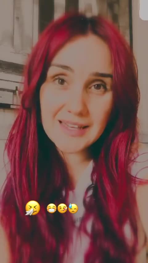 Dulce María revela que está doente