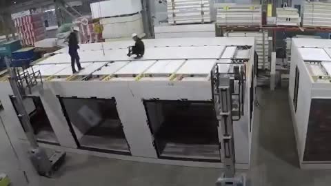 ΔΕΙΤΕ ΤΑ ΣΠΙΤΙΑ ΤΟΥ ΜΕΛΛΟΝΤΟΣ-ΑΡΓΟΥΝΕ ΟΛΑ