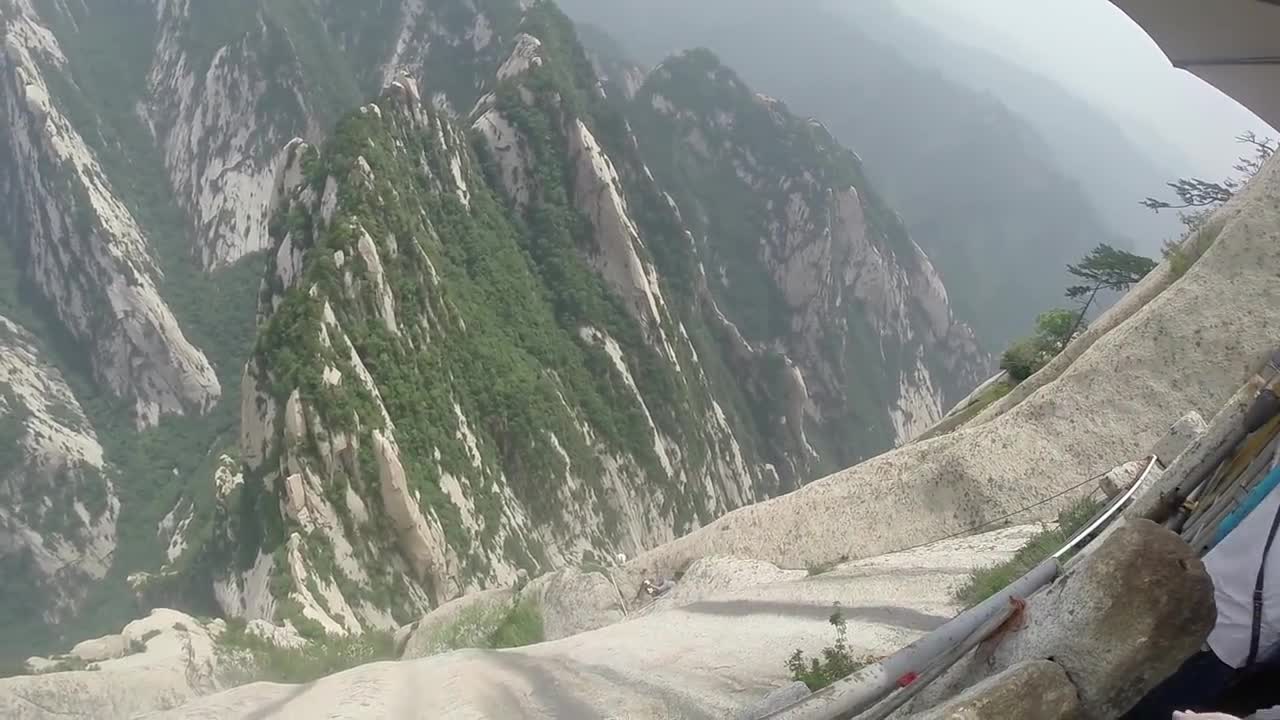 Hua Shan Cliffside Plank Walk