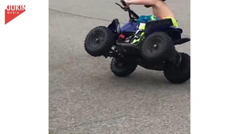 Riding into the weekend like 🏍 !
