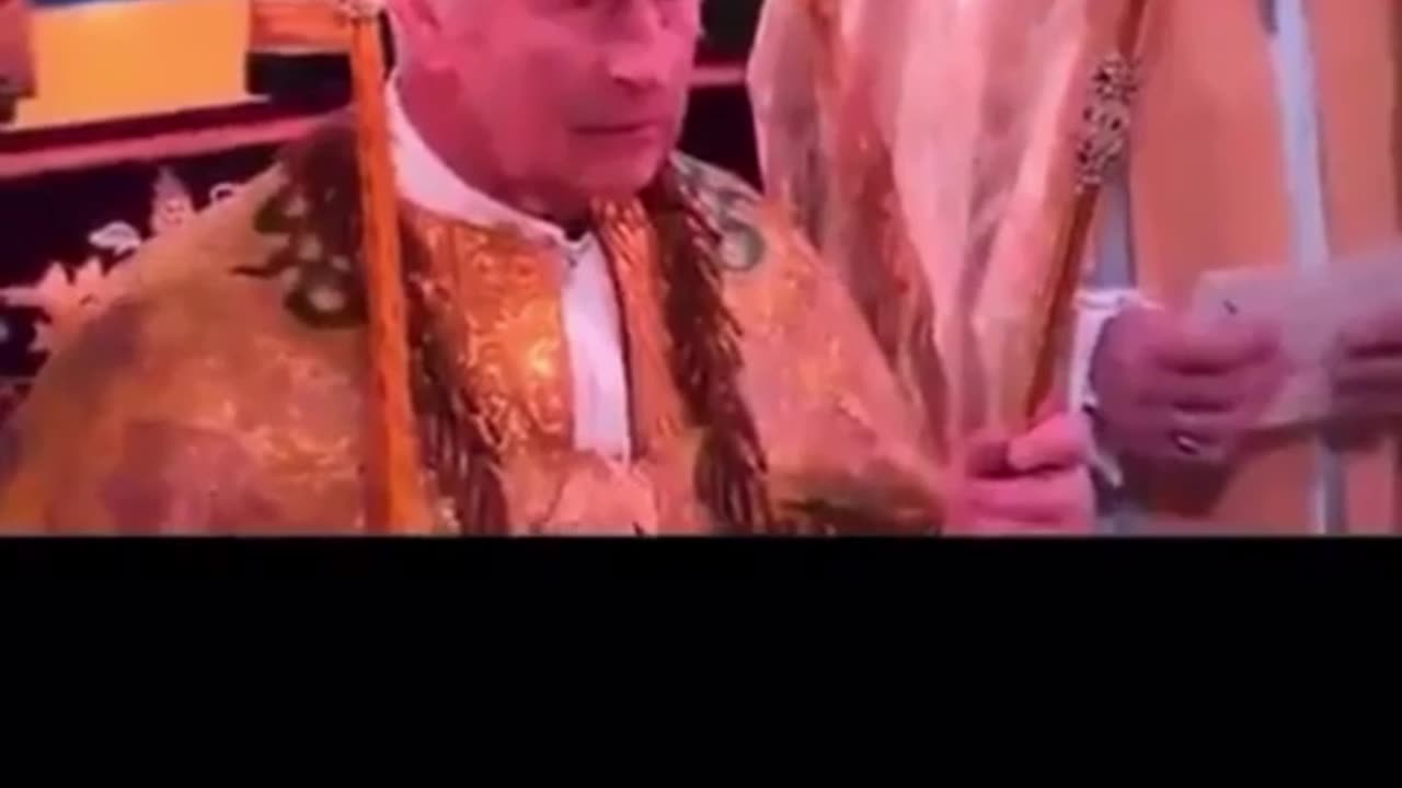 What's wrong with your right eye? Second 3