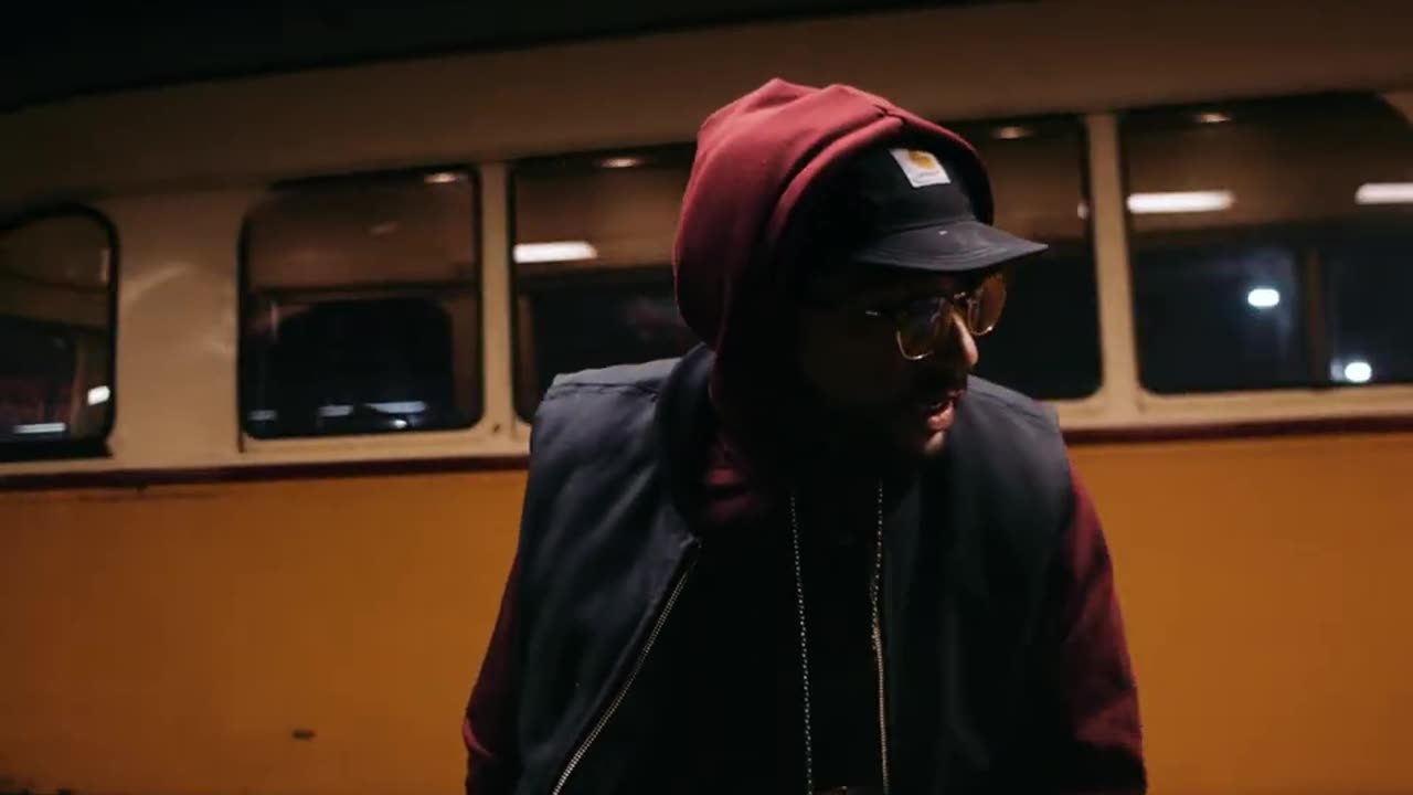 O’D Ft. Estee Nack - Dominican Jevi Metal (Video)