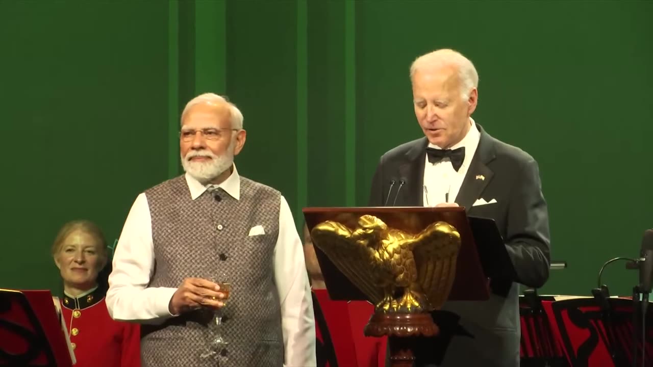 PM Modi, President Biden raise the toast at the State Dinner hosted at the White House