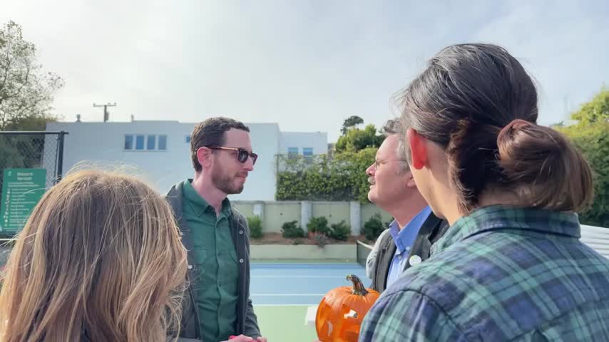 Kellie-Jay Keen confronts California state senator Scott Wiener