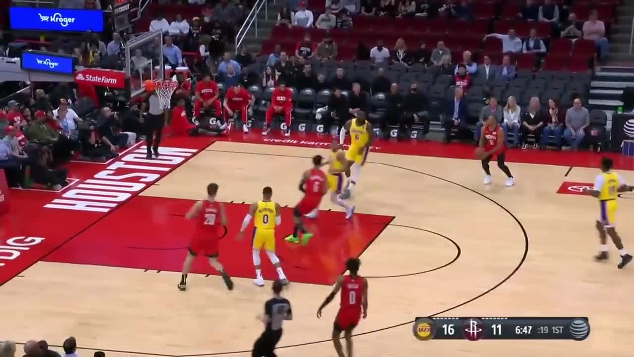 NBA fakes but they get increasingly more bamboozling