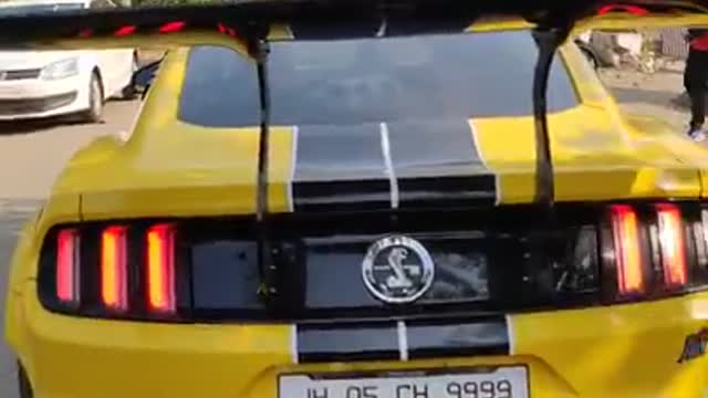 Ford Mustang Crazy Exhaust sound and Burn out / Supercars in india