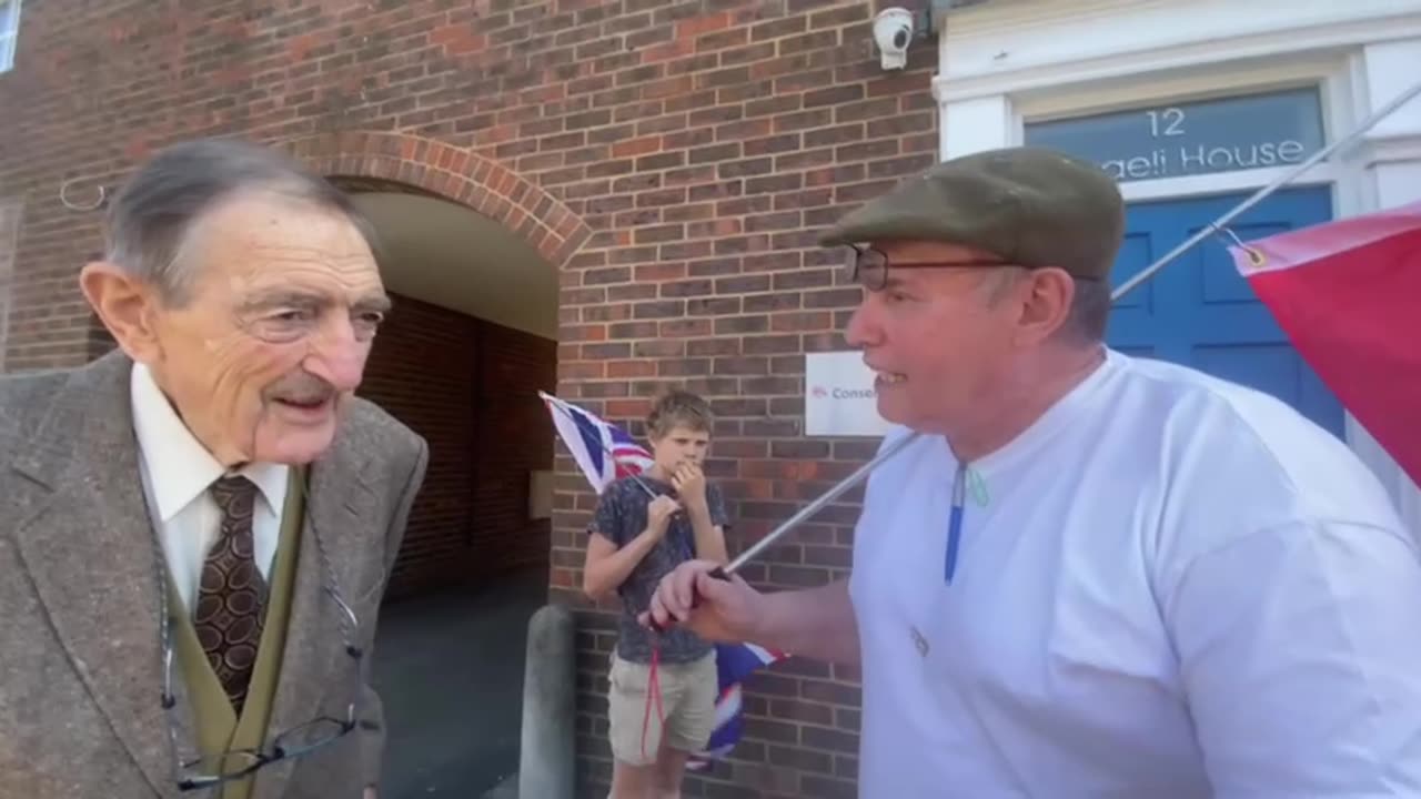 Tommy is a Zionist shill, it’s not what he said, but what he didn’t say about the deep state zionists