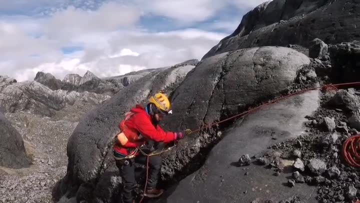 Climbing Mount Jaya Wijaya