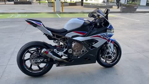 2022 BMW S1000RR M + full Akrapovic MotoGP exhaust (flames 🔥🔥) + Ilmberger carbon