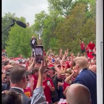 johnny maga - Omg look at the accuracy of these throws. Biden could never