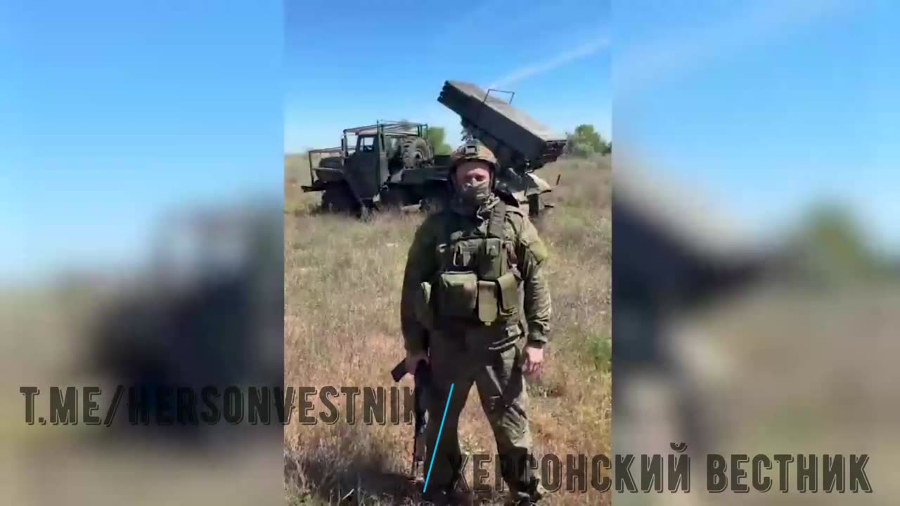 Russian soldiers fires leaflets at Kherson City explaining Ukrainian soldiers how to surrender